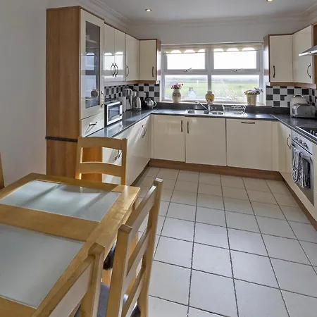 Dom wakacyjny Matthews Sleeps 6 By Trident Homes